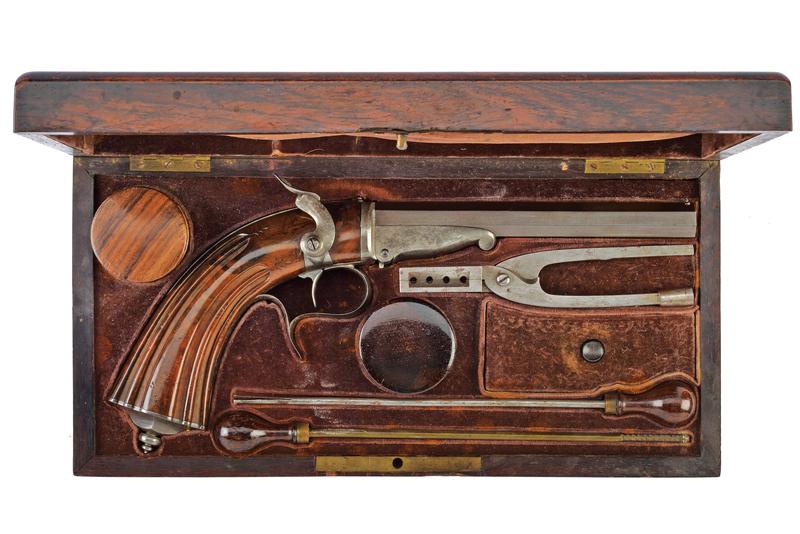 Pistola a retrocarica da tiro di Gastinne Renette in cassetta