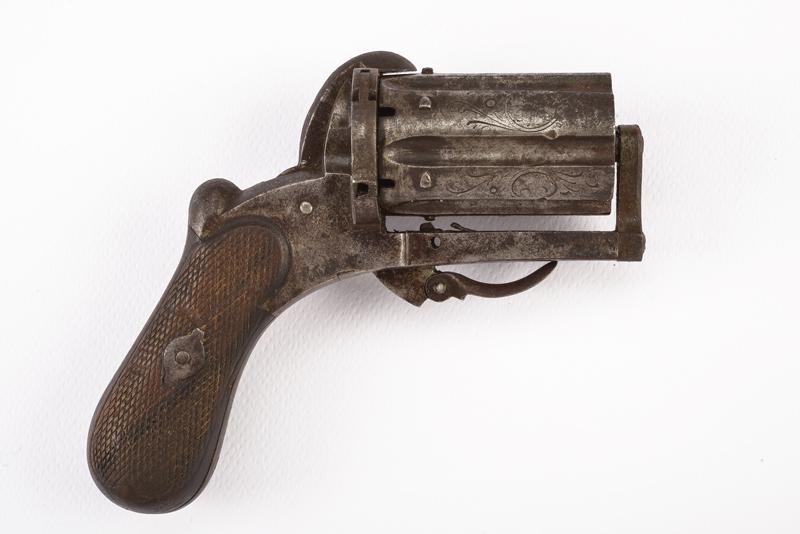 Pepperbox revolver a spillo