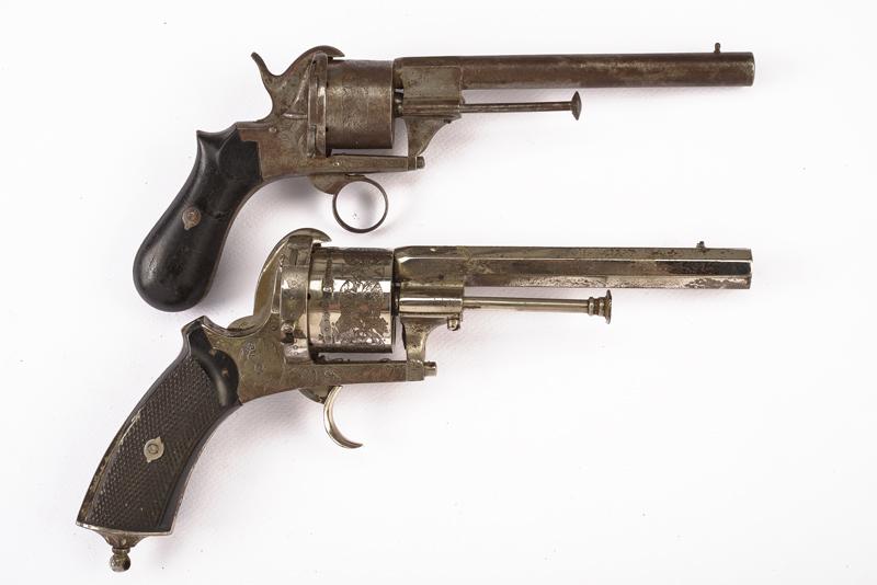 Lotto di due revolver a spillo