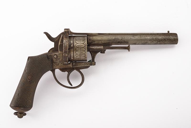 Revolver a spillo