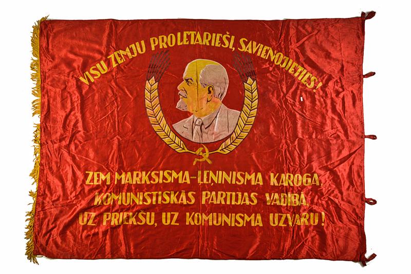 Bandiera politica lettone