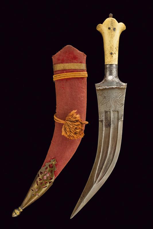Pugnale "tiger tooth" 