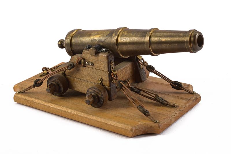 Modello di cannone
