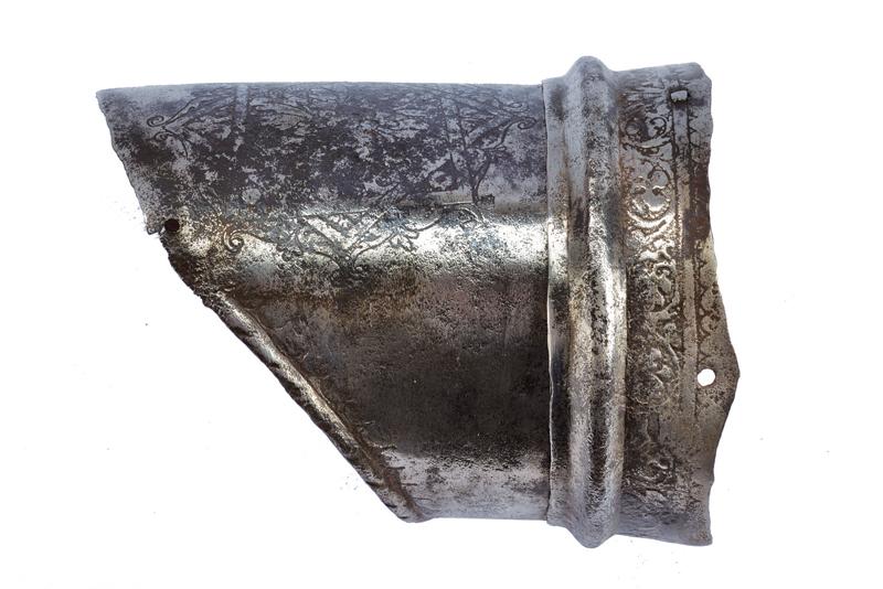 Cannone superiore di braccio sinistro 
