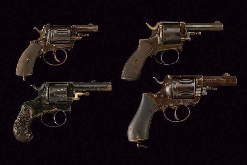 Lotto di quattro revolver a retrocarica