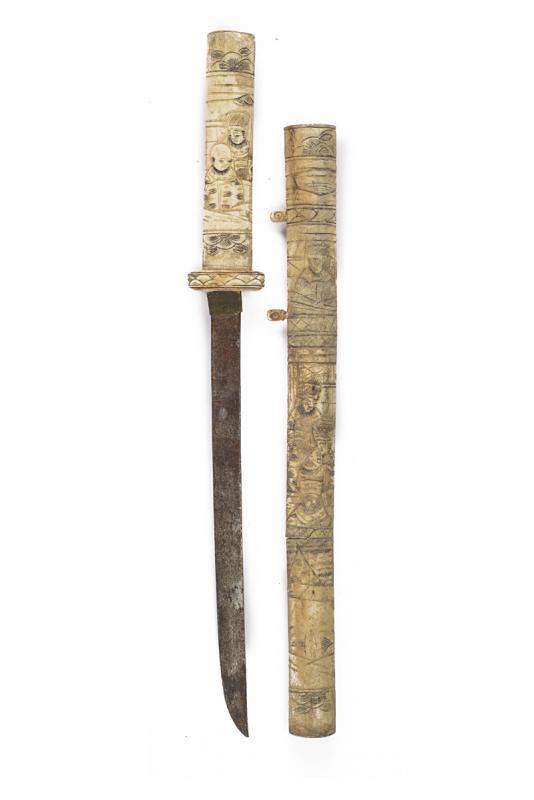 Wakizashi montato in osso
