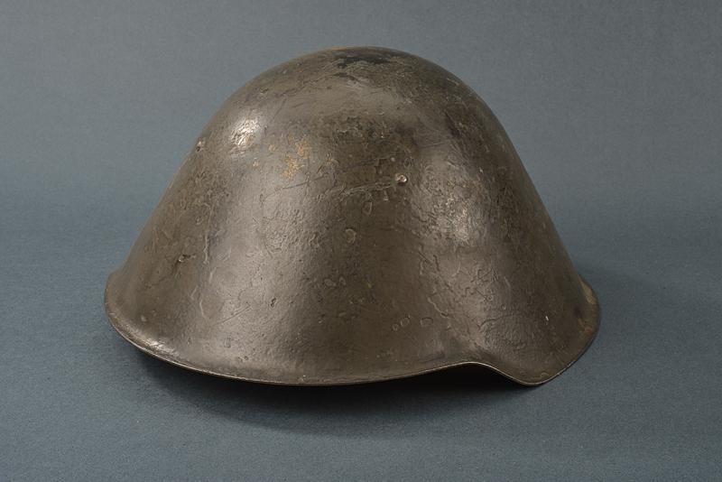 Elmetto della Volkspolizei