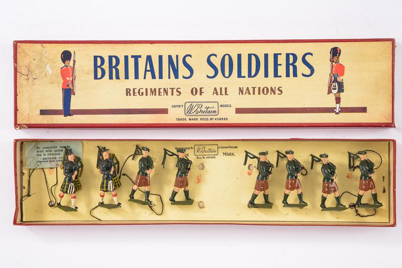 Britains - Colours and pioneers of the Scots Guards (Soldatini)