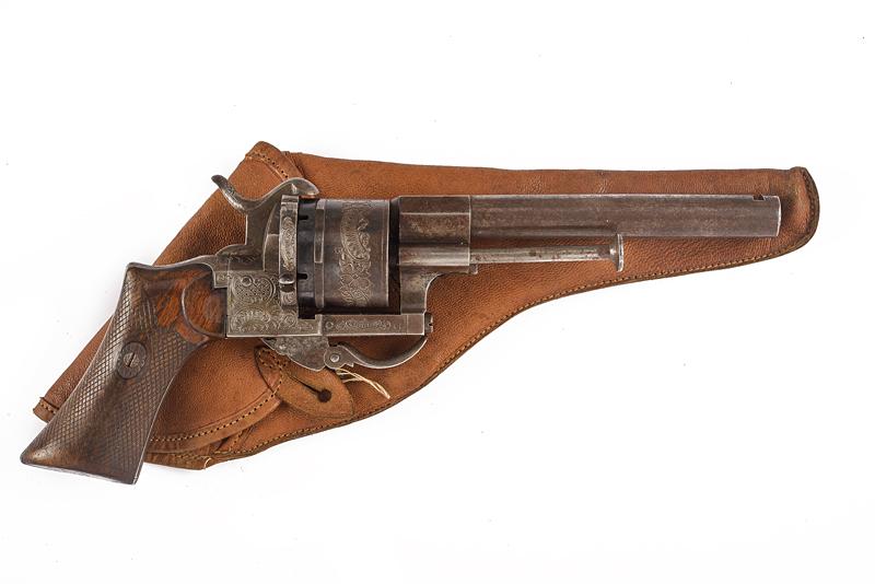 Bel revolver Lefaucheux a spillo in fondina
