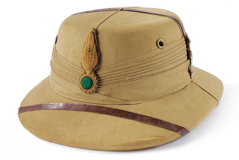 Casco coloniale da ufficiale di cavalleria dei reparti indigeni dell'Africa Orientale
