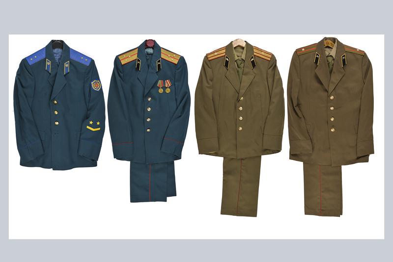 Lotto di quattro uniformi