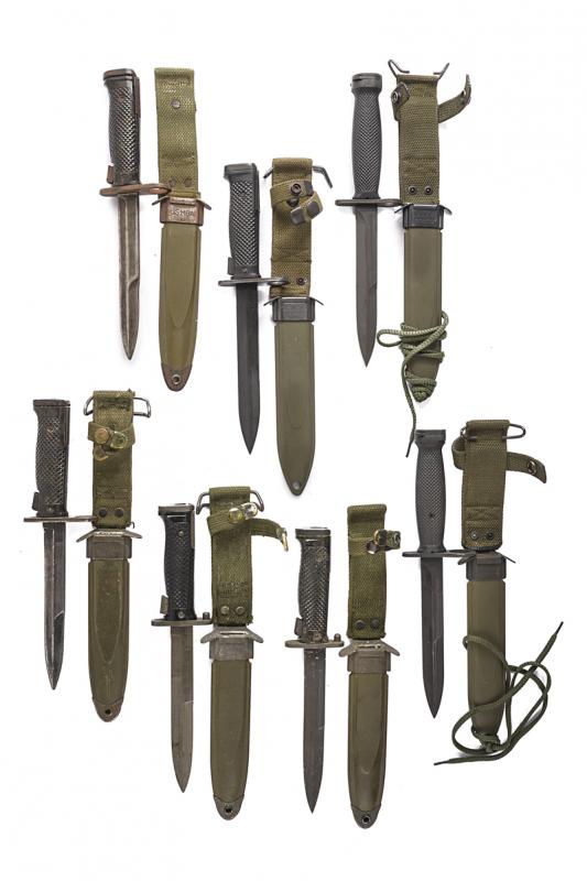 Lotto di sette baionette (M5A1 - M6 - M4)
