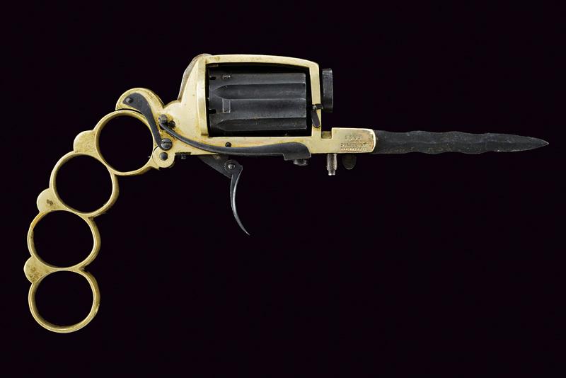 Raro revolver di tipo apache di Dolne