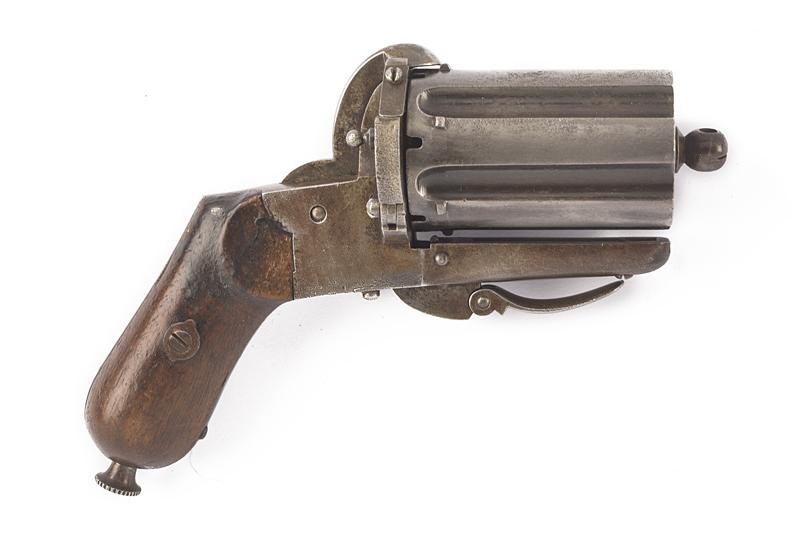 Pepperbox revolver a spillo