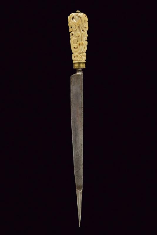 Raro coltello