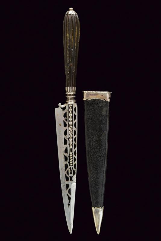 Bel coltello da marinaio