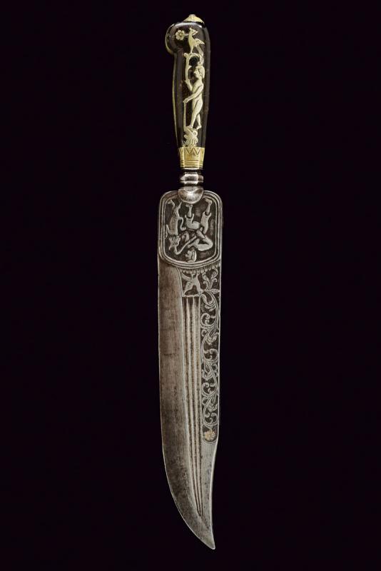 Bel coltello da caccia