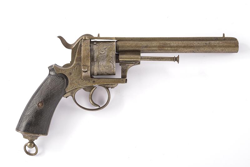 Revolver a spillo