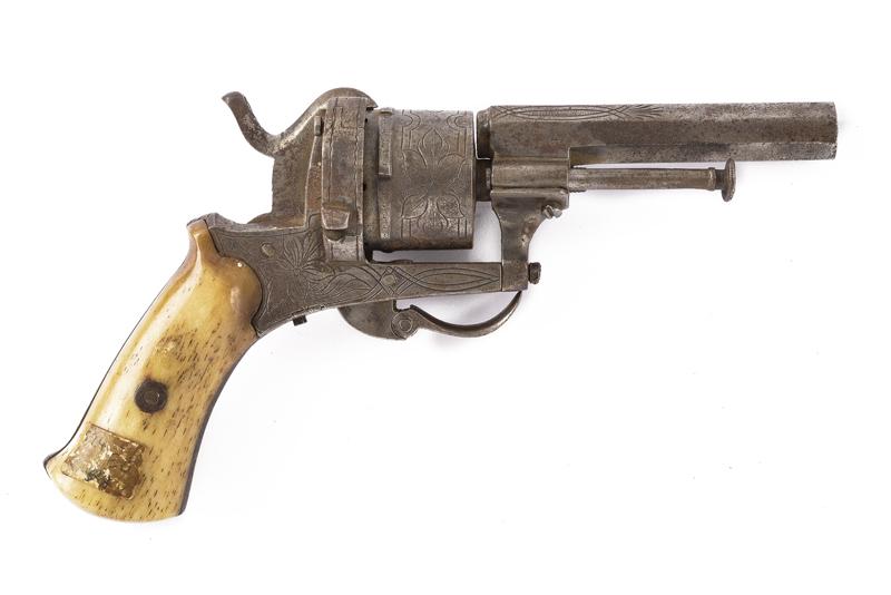 Revolver a spillo