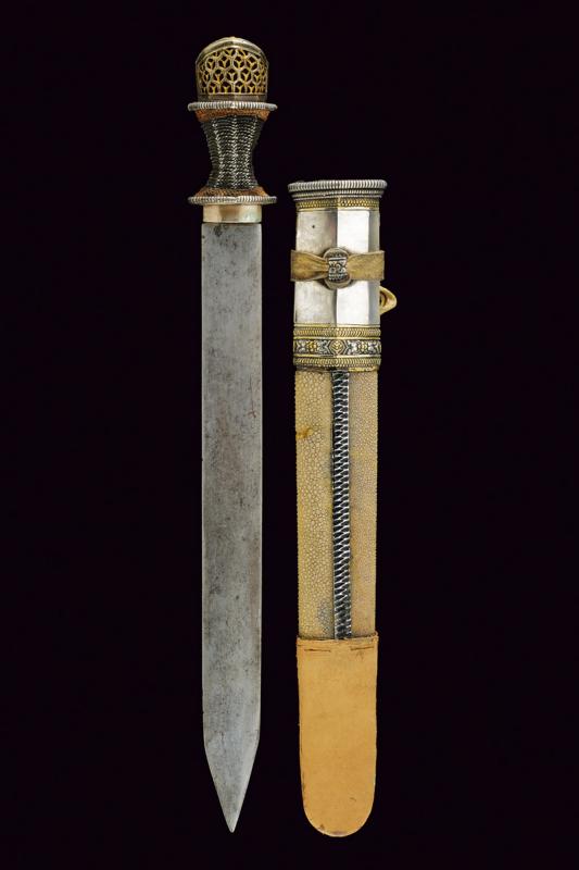 Coltello con fornimenti in argento