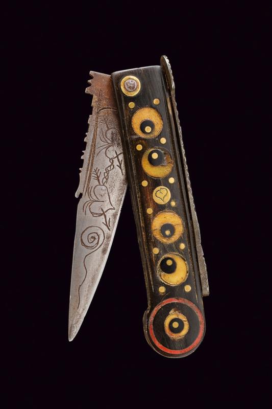 Raro coltello d'amore pieghevole