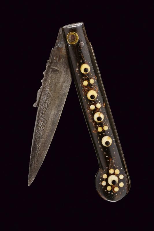 Raro coltello d'amore pieghevole