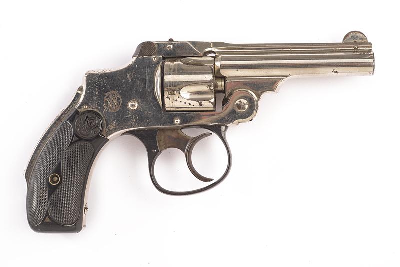 Revolver S&W a percussione centrale