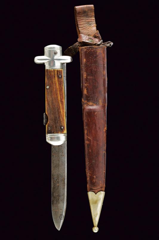 Coltello pieghevole da caccia