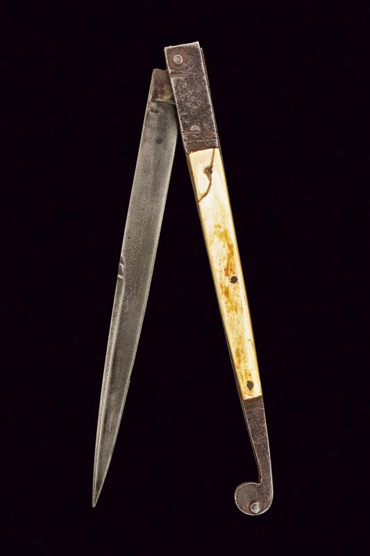 Coltello pieghevole