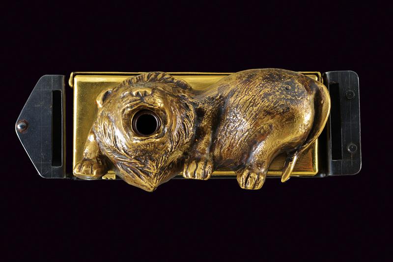 Fibbia con dispositivo di sparo in stile della metà del XIX secolo