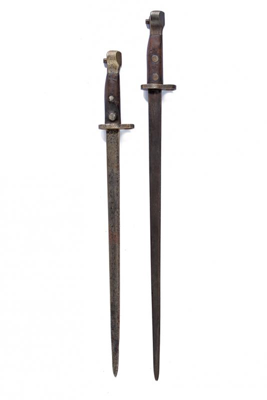 Lotto di due baionette mod. 1895 per Artiglieria