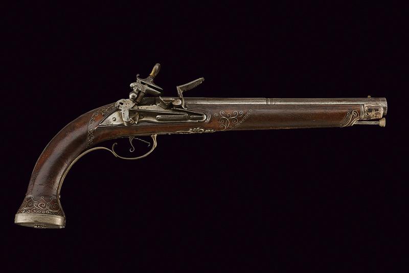 Pistola a pietra focaia alla micheletta con fornimenti in argento da ufficiale