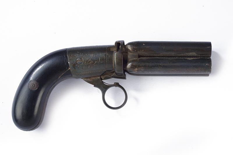 Pepperbox revolver a luminello