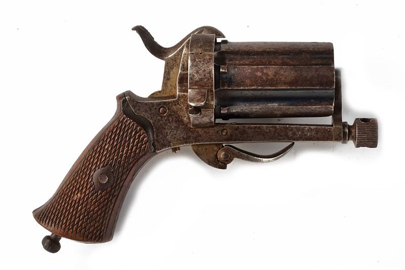 Pepperbox revolver a spillo