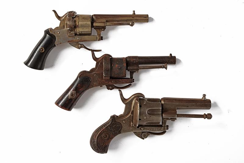 Lotto di tre revolver a spillo