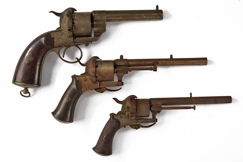 Lotto di tre revolver a spillo