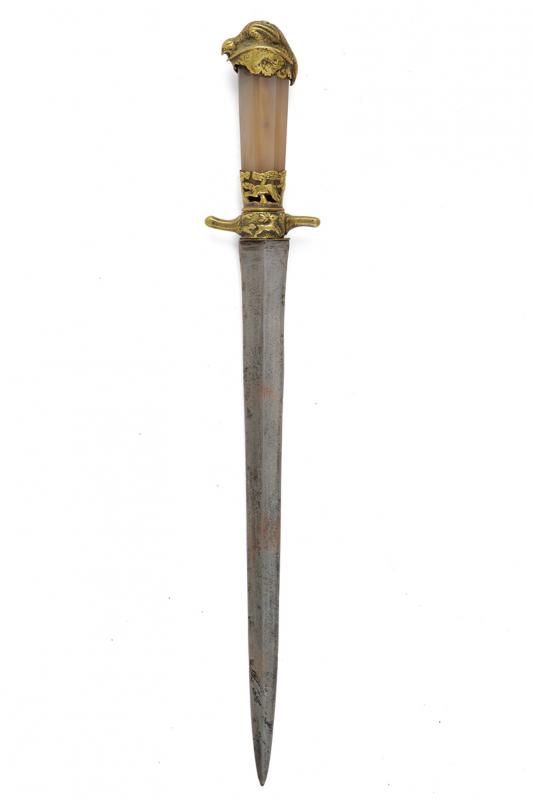 Pugnale da caccia con impugnatura in pietra