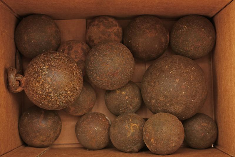 Lotto di palle di cannone