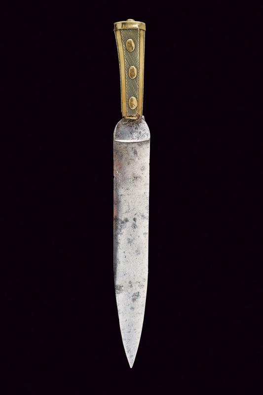 Grande coltello da caccia